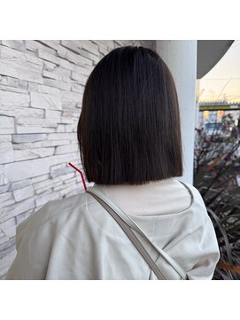 シエン ホワイト(CIEN white) 【浜松 切りっぱなしボブ】