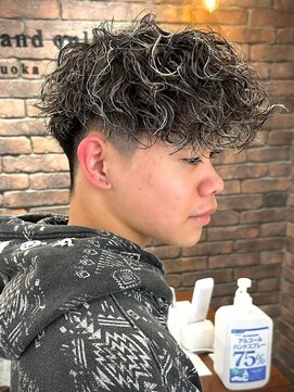 ザ ワンアンドオンリー シズオカ(The one and only. Shizuoka) x/Men’s/フェザーパーマ/サーフカール/ニュアンスデザイン