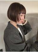 ミニボブ レイヤー 前髪あり　ぱっつん