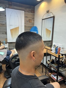 ツイン ボウズフェード