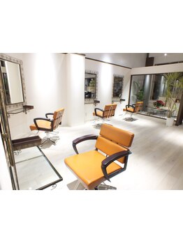 技術や接客はもちろん…雰囲気にもこだわり、『上質』な空間に。大人女性のための癒しサロン-Pearl-