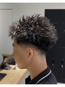 ネイビー 表参道(NAVY) フェードスパイキーショート