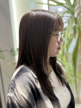 ピークアブー アヴェダ アトレ恵比寿(PEEK-A-BOO AVEDA) ロング/艶カラー/ツヤツヤストレート