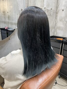 コージー(Kozy) ブルーグレー/暗髪/色落ちキレイ/ブリーチ履歴あり