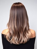 ステイゴールド(STAYGOLD)&nbsp;バレイヤージュ ブリーチ ダブルカラー ブロンドベージュ 美髪