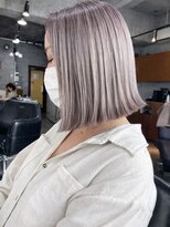 モルト 麻生(molt) コントラストハイトーン ボブ