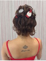 ベルグロー 北新地(BELLEGROW)&nbsp;飾り付きハーフアップ｜梅田・北新地ヘアセット