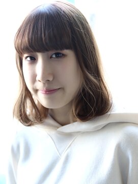 ヘアサロン シロップ(Hair Salon Syrup) [Syrup・山谷慎太郎] 「ぱっつん前髪のワンカールボブ」