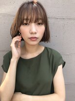 ミィ 表参道(mee.)&nbsp;【mee.】ハセガワヒトシ　ベージュ柔らかい切りっぱなしミニボブ