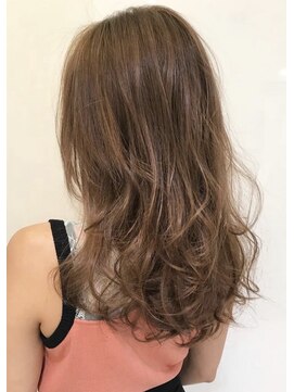 ルイス(L'wis) 柔らかベージュカラー♪MAKOTO