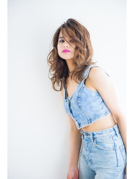 ミエル ヘア 新宿(miel hair) 〈mielhair新宿〉ふんわりウェーブミディ