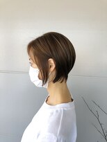 ヘアアンドメイク ムーア(Muuua)&nbsp;前下がりショートとアッシュベージュとハイライト