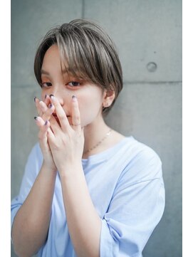 ギークス(GEEKS) 【GEEKS渋谷】クールショート/スモーキーベージュ/冬カラー/小顔