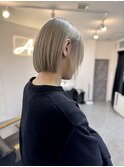 ストンボブ×ペールグレージュ
