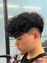 イーラ(era)&nbsp;スペインカール　ツイストスパイラル眉カットメンズパーマ