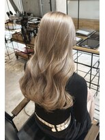 リムレス(LIMLESS)&nbsp;ミルクティーベージュホワイトダブルカラーブリーチ新潟万代