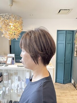 イト リトルヘアガーデン(ito. little hair garden) 大人女性に似合うナチュラルショートボブ