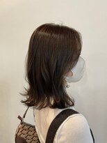 アヴェリー(avely) ミディアムレイヤー/ひし形/髪質改善/くびれヘア