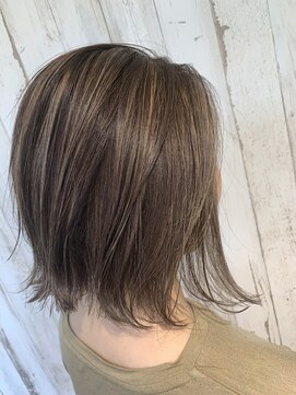 シア(sia) ハイライトスタイル/心斎橋