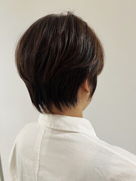 クララ トヨハシ(CLALA Toyohashi) えりあしスッキリショート