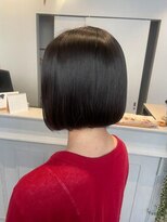 リング(ring)&nbsp;縮毛矯正でつくる艶感ミニボブ