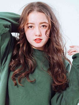 フローラビューティーヘアー(Flora Beauty Hair) パーマ風ロングヘア/20代/30代/40代/50代/岡山/表町