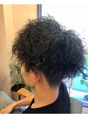 #ツイスト#スパイラル#刈り上げ#グラデーション#ウルフ