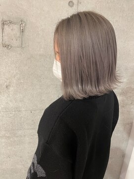 アヴァンス 光明池店(AVANCE.) 切りっぱなしボブ＋ホワイトカラー☆