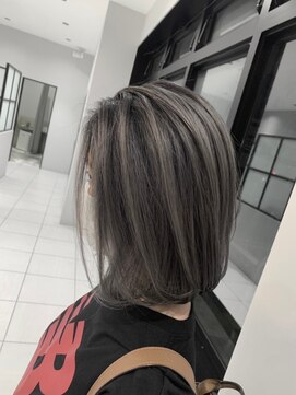 アース コアフュールボーテ 伊勢崎(EARTH coiffure beaute) ダークブラウンハイライトミニボブ