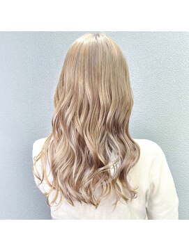 ミル(1001 mille) 韓国風ベージュカラーのミディアムレイヤー【1001mille】