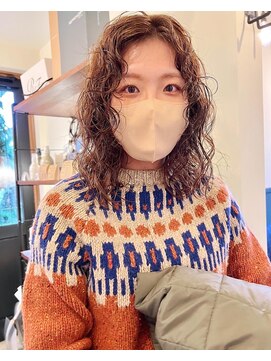 トオリト アダン(TOORITO ADAN) ミディアムパーマヘア