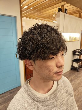 カットハウス ティーズ CUTHOUSE T's スパイラルパーマ