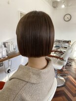ヘアーアンドメイクアップモパ&nbsp;切りっぱなしボブ