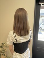 ラヴィン(LOVIN’)&nbsp;アッシュベージュ/ハイライトカラー/ミディアム