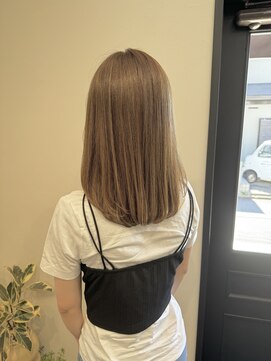 ラヴィン(LOVIN’) アッシュベージュ/ハイライトカラー/ミディアム