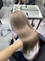 ペレ 渋谷(PELE)&nbsp;イメチェン/ホワイトブロンド/外ハネボブ/美髪/渋谷