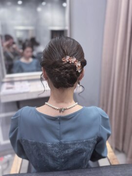 レイドバック(LAID BACK) 大人のガーリーアップ