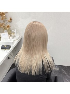 ジゼル(GiseL) white milk tea