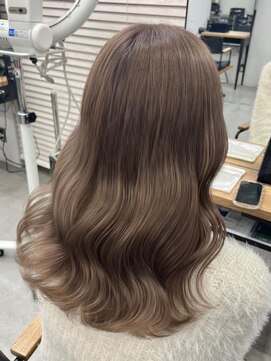 キラ 原宿(KILLA) ココアベージュ/オリーブグレー/小顔/黒髪/クラゲヘアー/原宿