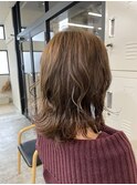 ブリーチなしダブルカラーシアーベージュ外ハネミディアム