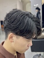グロップ 町田(GLOP)&nbsp;無造作な毛流れをつくるフェザーパーマ