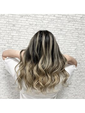 ホワイト(WHITE) [WHITE TAKUYA]  ハイブロンドバレイヤージュ