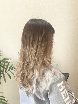 エイト オキナワ 沖縄新都心店(EIGHT okinawa) 【EIGHT 沖縄】お客様スタイル_グラデーションカラー