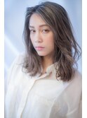 抜け感セミロング