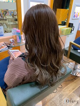 オルブ 戸塚安行店(Oluve) アディクシーカラー/高彩度/外国人風/フルカラー/カット