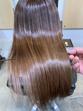 ラベスト バイ セロ 池袋メトロポリタン前(LOVEST by CERO) ストレートロングスタイル【髪質改善・弱酸性縮毛・池袋駅】