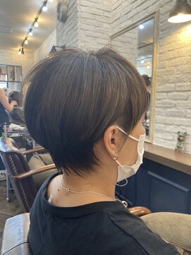 レンヌ 府中(Rennes) シルエットが綺麗なショート