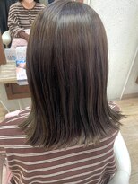 ヘアーアンドメイク アズール 浦和店(Hair&Make Azur) カーキベージュ切りっぱなしボブ