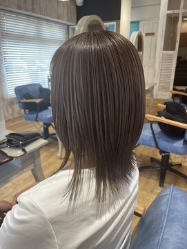 アオ 南浦和(ao.) 大人レイヤー白髪ぼかし20代30代40代