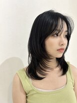 アンダーバーホワイト(_WHITE)&nbsp;自宅でも再現できる簡単スタイリングレイヤー